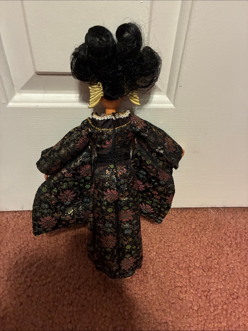 Stunning Vintage Barbie Doll - Picture 4 of 5